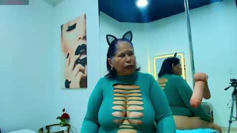 Snapshot of girl_amada chatting on 07.24.26 Girl Amada online show from 07.24.26
