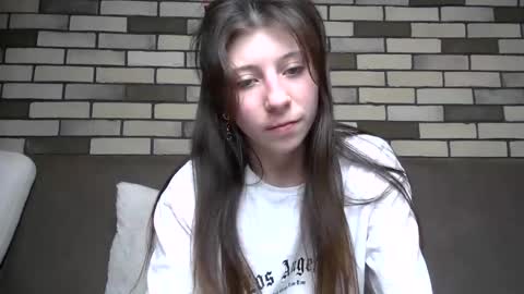 Snapshot of girl_cute007 chatting on 05.13.26 girl_cute007 online show from 05.13.26