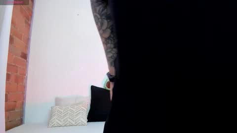 girl_inline online show from 03.12.26