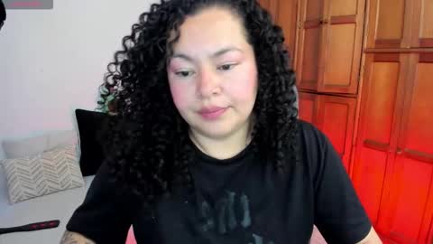 girl_inline online show from 03.15.26