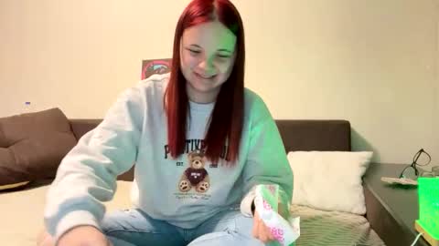 girl_shy07 online show from 04.26.26