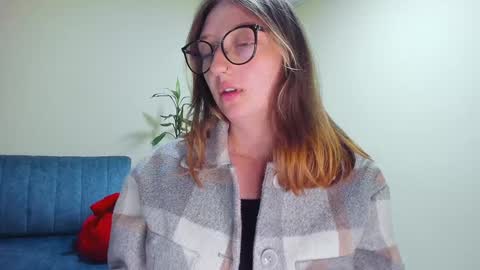 Maze    Thumbs up online show from 01.09.25