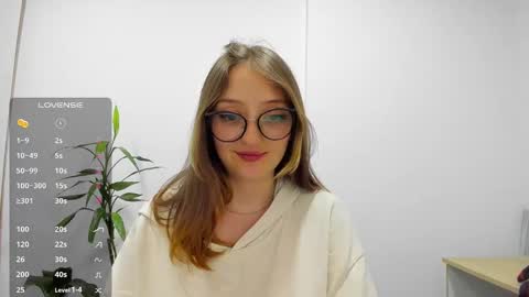 Maze    Thumbs up online show from 03.07.25