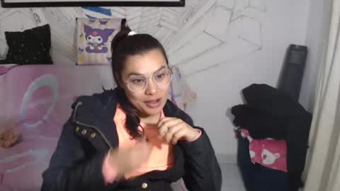 Snapshot of girlsex_hot chatting on 05.16.26 girlsex_hot online show from 05.16.26