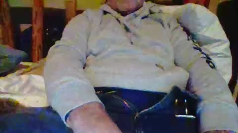 girthgonewild online show from 12.17.25