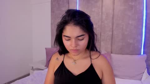     online show from 03.08.25