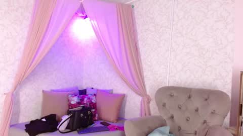     online show from 08.03.26