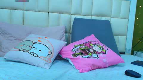 Snapshot of gisell_gomez chatting on 10.14.25 Gisell online show from 10.14.25