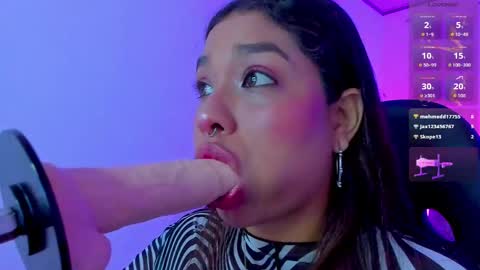 Snapshot of giselle_upp chatting on 09.21.25 Giselle online show from 09.21.25