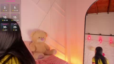 Snapshot of gisellepalmer_88 chatting on 06.17.26 GisellePalmer online show from 06.17.26