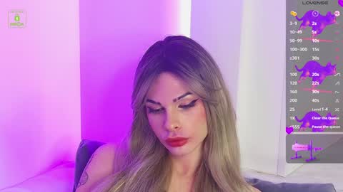 Giselle online show from 01.11.25