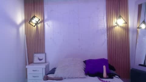 Snapshot of giselslut chatting on 06.14.26 giselslut online show from 06.14.26