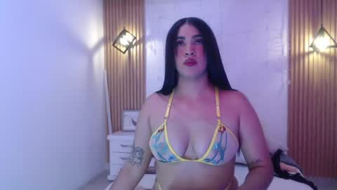 Snapshot of giselslut chatting on 06.15.26 giselslut online show from 06.15.26