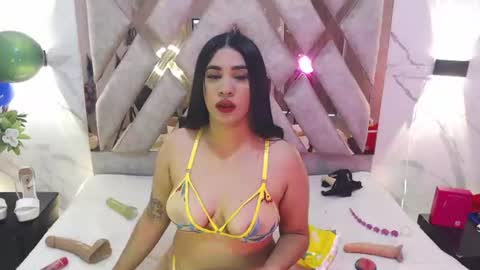 Snapshot of giselslut chatting on 06.23.26 giselslut online show from 06.23.26