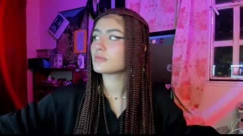 Giulietta online show from 12.19.24