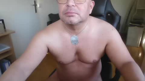 giulio203 online show from 12.29.24