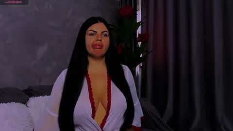 Giulia online show from 06.22.26