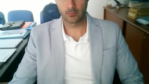 Snapshot of giuseppevai1 chatting on 05.21.26 giuseppevai1 online show from 05.21.26