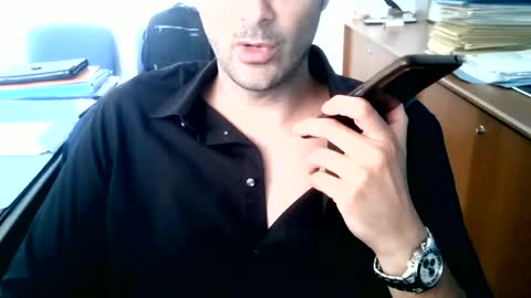 Snapshot of giuseppevai1 chatting on 06.18.26 giuseppevai1 online show from 06.18.26