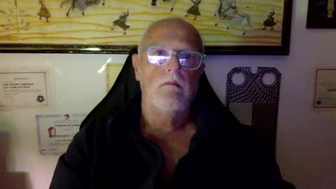 giutomma930394 online show from 04.30.26