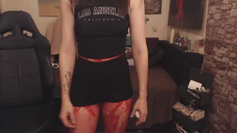 Snapshot of glamourhottie chatting on 01.22.25 Glamourhottie online show from 01.22.25