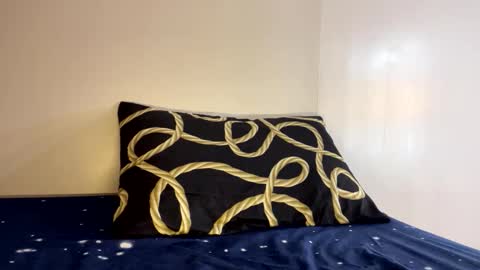 gleiahong online show from 12.15.25