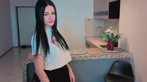 Snapshot of glendasanchez chatting on 02.11.26 Sonya online show from 02.11.26