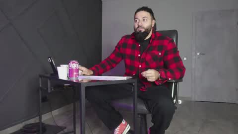 Matthew .. for short call me Matt online show from 11.04.25