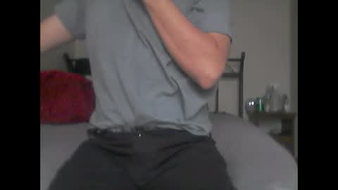 Snapshot of glitchingglob chatting on 02.19.25 glitchingglob online show from 02.19.25