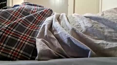 Snapshot of glitchingglob chatting on 11.27.25 glitchingglob online show from 11.27.25