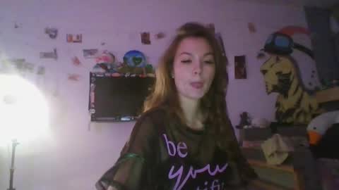 glitter_doll online show from 01.24.25