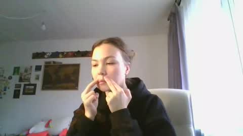 glitter_doll online show from 03.05.25