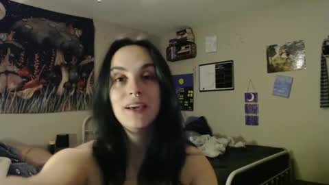 Snapshot of glitterspace chatting on 01.06.26 anna online show from 01.06.26