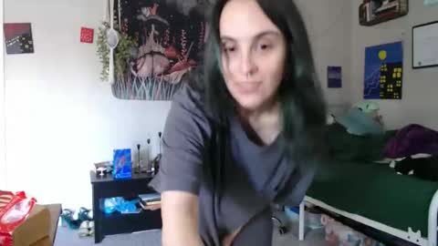 Snapshot of glitterspace chatting on 01.11.26 anna online show from 01.11.26