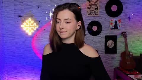 Snapshot of glo_lo chatting on 12.09.24 Bye everybody Ill be online Monday December 2nd Saturday and Sunday off online show from 12.09.24