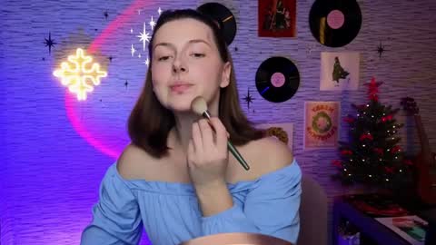 Snapshot of glo_lo chatting on 12.16.24 Bye everybody Ill be online Monday December 2nd Saturday and Sunday off online show from 12.16.24