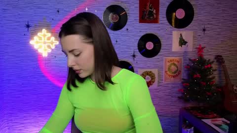 Snapshot of glo_lo chatting on 12.16.24 Bye everybody Ill be online Monday December 2nd Saturday and Sunday off online show from 12.16.24