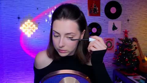 Snapshot of glo_lo chatting on 12.23.24 Bye everybody Ill be online Monday December 2nd Saturday and Sunday off online show from 12.23.24