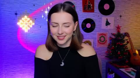 Snapshot of glo_lo chatting on 12.23.24 Bye everybody Ill be online Monday December 2nd Saturday and Sunday off online show from 12.23.24