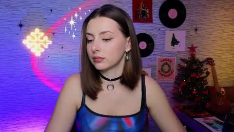 Snapshot of glo_lo chatting on 12.24.24 Bye everybody Ill be online Monday December 2nd Saturday and Sunday off online show from 12.24.24