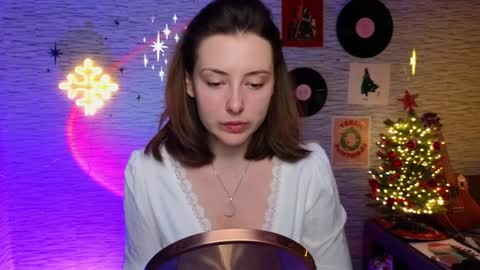 Snapshot of glo_lo chatting on 01.06.25 Bye everybody Ill be online Monday December 2nd Saturday and Sunday off online show from 01.06.25