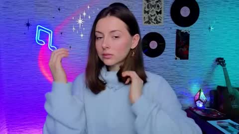 Snapshot of glo_lo chatting on 02.12.25 Bye everybody Ill be online Monday December 2nd Saturday and Sunday off online show from 02.12.25