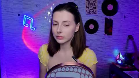 Snapshot of glo_lo chatting on 02.26.25 Bye everybody Ill be online Monday December 2nd Saturday and Sunday off online show from 02.26.25