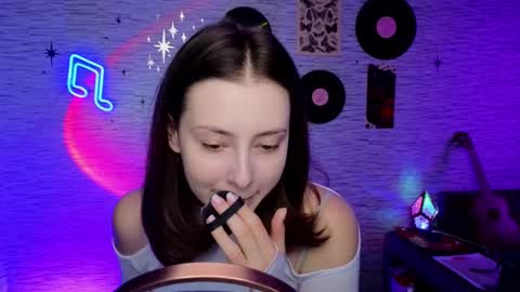 Snapshot of glo_lo chatting on 02.27.25 Bye everybody Ill be online Monday December 2nd Saturday and Sunday off online show from 02.27.25