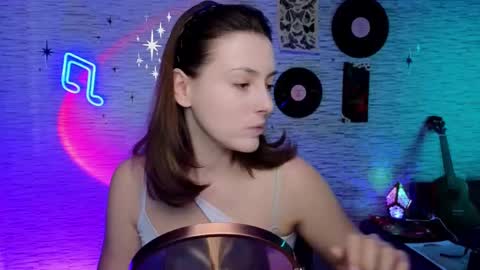 Snapshot of glo_lo chatting on 02.28.25 Bye everybody Ill be online Monday December 2nd Saturday and Sunday off online show from 02.28.25