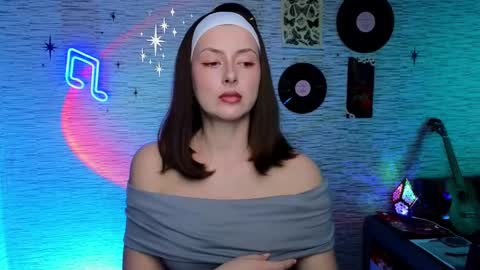 Snapshot of glo_lo chatting on 03.04.25 Bye everybody Ill be online Monday December 2nd Saturday and Sunday off online show from 03.04.25