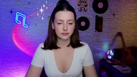 Snapshot of glo_lo chatting on 03.07.25 Bye everybody Ill be online Monday December 2nd Saturday and Sunday off online show from 03.07.25