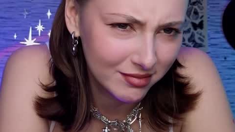 Snapshot of glo_lo chatting on 03.12.25 Bye everybody Ill be online Monday December 2nd Saturday and Sunday off online show from 03.12.25