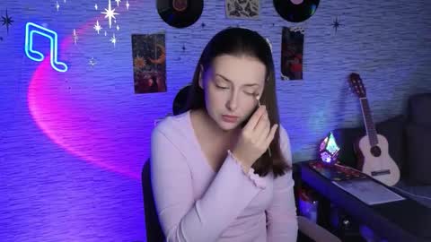 Snapshot of glo_lo chatting on 10.14.25 Bye everybody Ill be online Monday December 2nd Saturday and Sunday off online show from 10.14.25