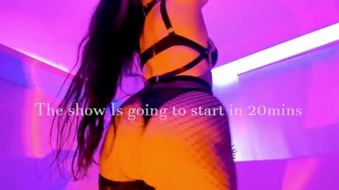 Mimi online show from 05.05.26